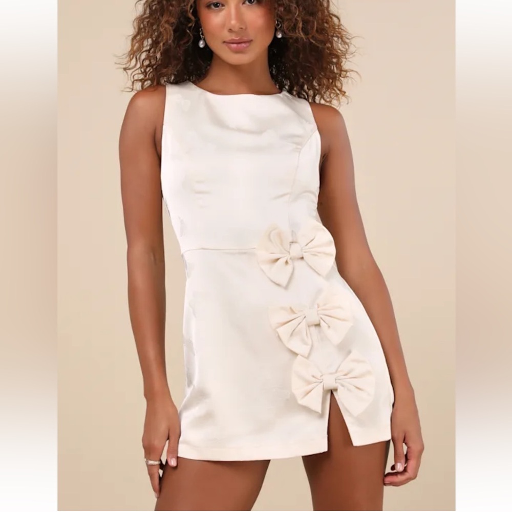 Lulus Cream Jacquard Sleeveless Bow Romper